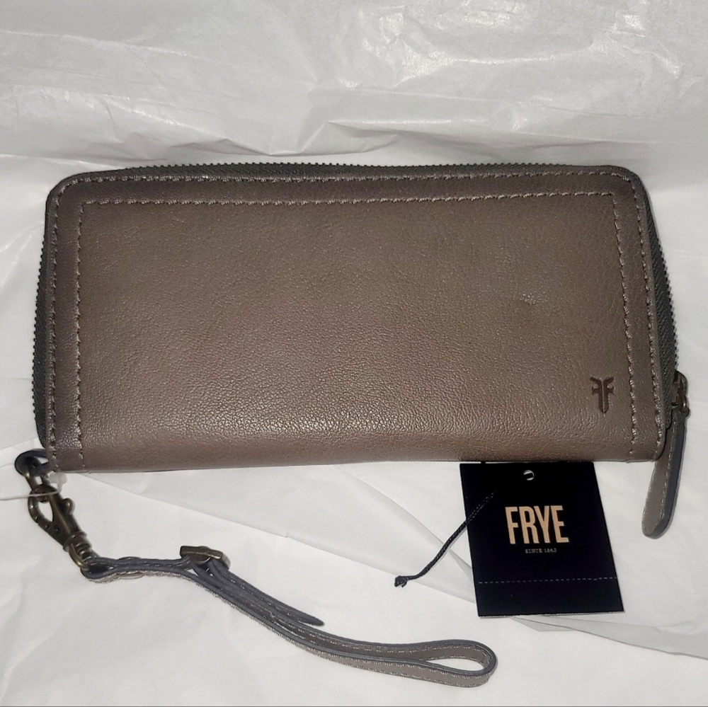 FRYE Leather Lily Zip around wallet w/wrist strap NWT Retail $198